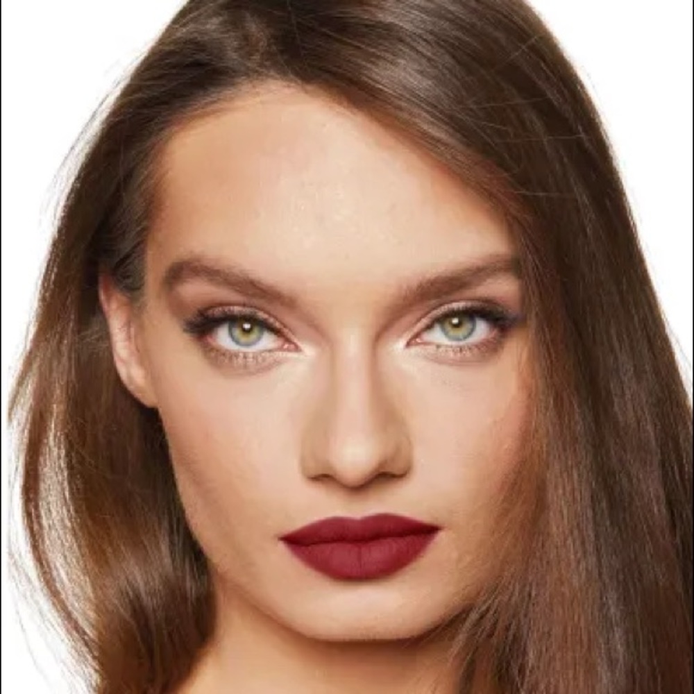 ✨RARE NEW Charlotte Tilbury Hollywood Lips Matte Lipstick Dangerous Liaison 😍 - Picture 9 of 16